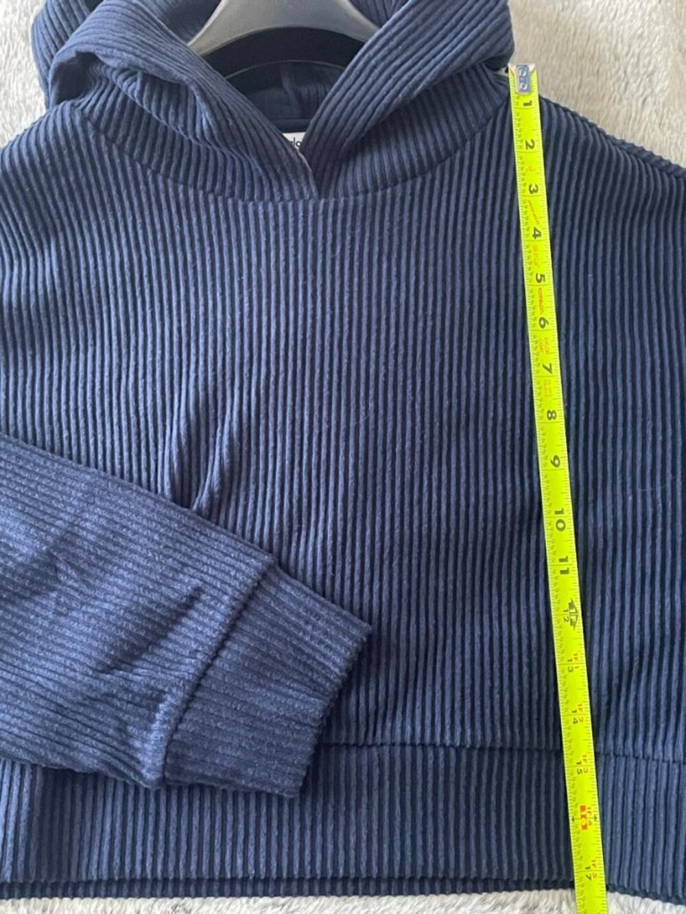 ALO Yoga Muse Hoodie; Navy - Picture 4 of 7